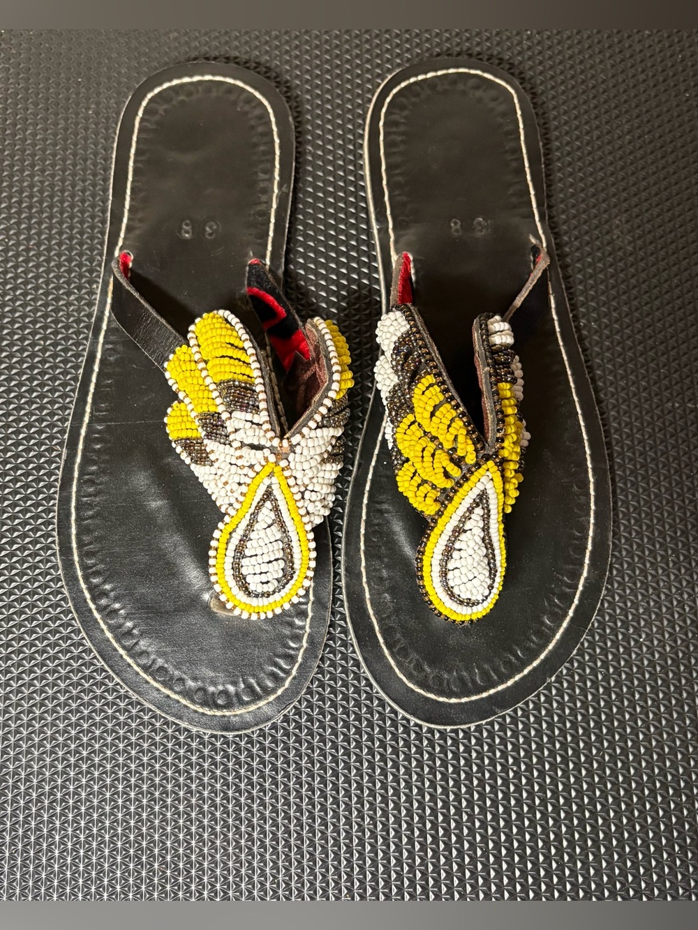 Hand Beaded African Maasai Leather Sandals Women’s Size 38